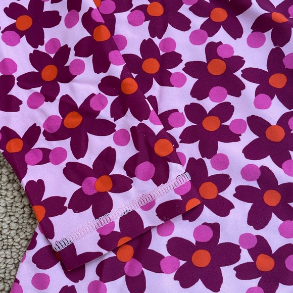 Tea Collection Rashguard - Picture 8 of 9